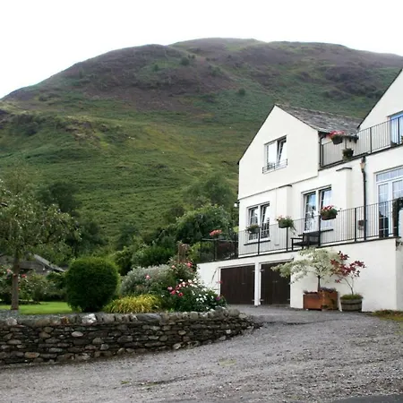 Stoneyacre Apartment *